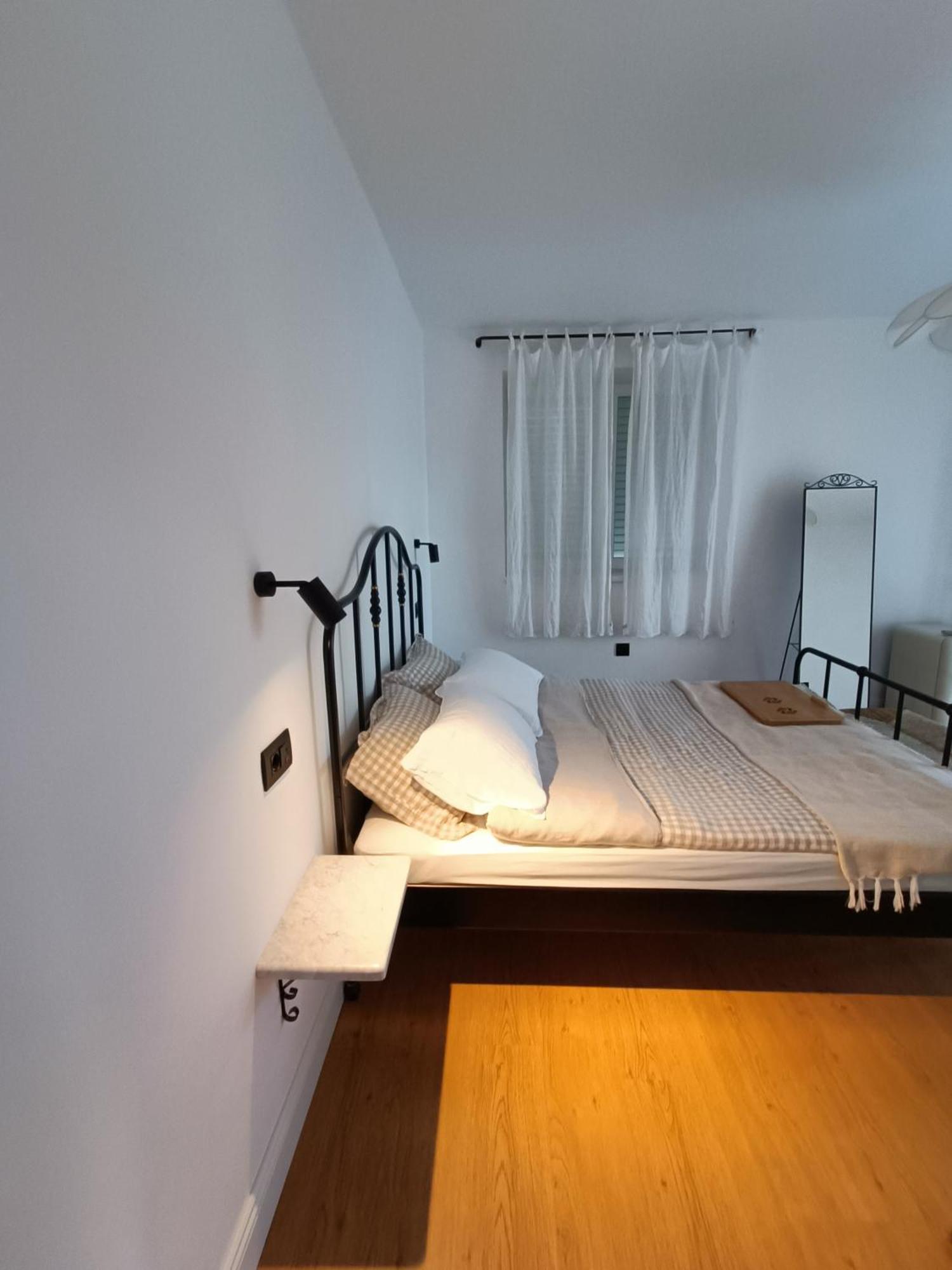 Отель Casa Valsecca Крк Экстерьер фото